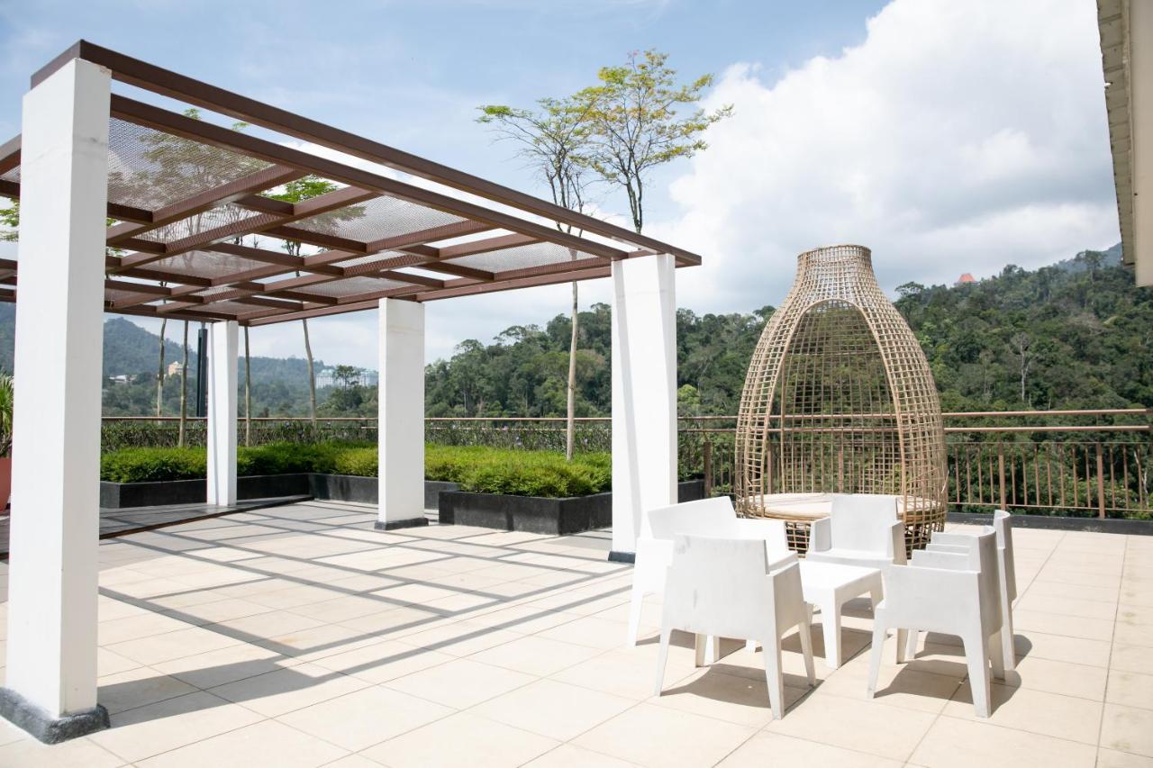 Apartamento Sky Loft@Midhill Genting Highlands Bentong Exterior foto